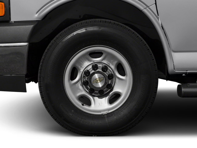 2016 Chevrolet Express Passenger 3500 LT photo 4