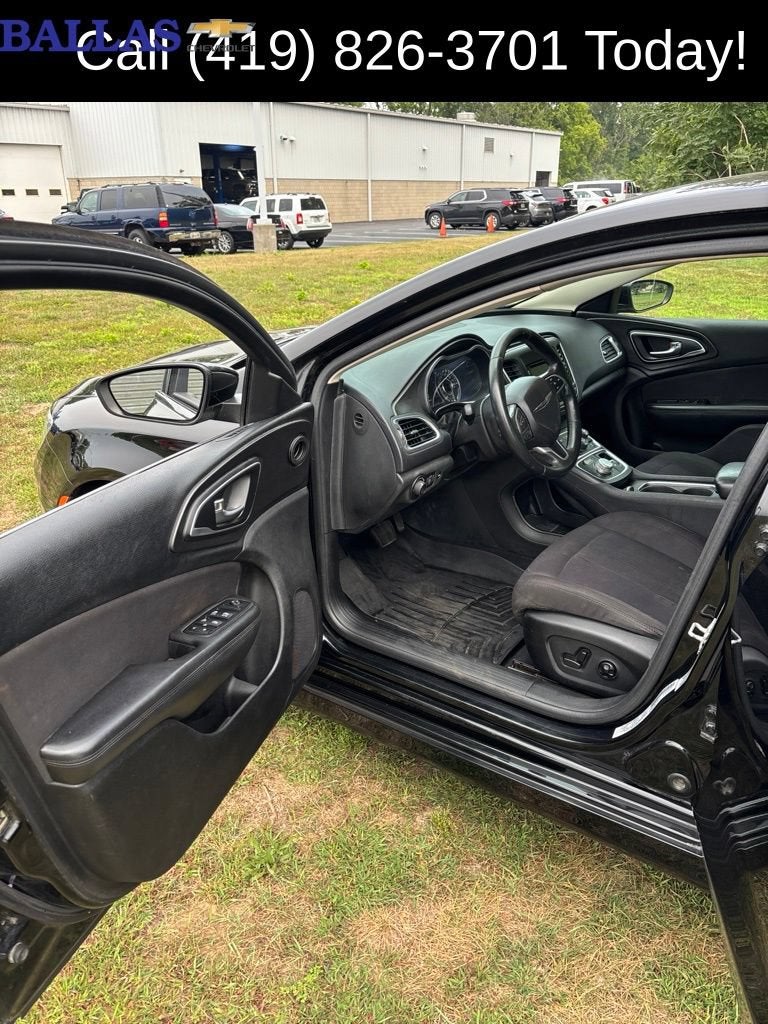 2015 Chrysler 200 Limited