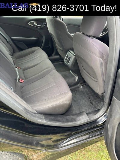 2015 Chrysler 200 Limited