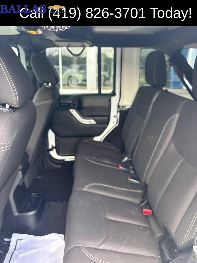 2017 Jeep Wrangler Unlimited Sahara 4x4
