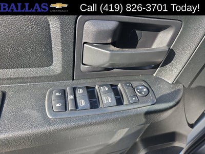 2018 RAM 1500 Express Crew Cab 4x4 5'7" Box