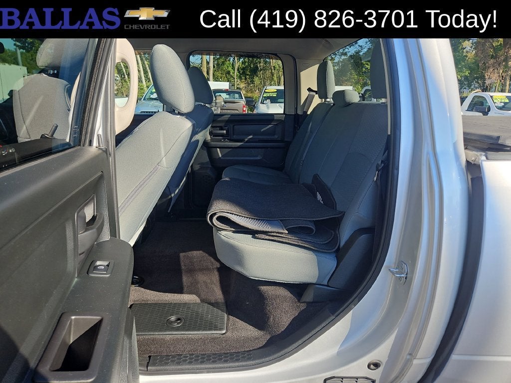 2018 RAM 1500 Express Crew Cab 4x4 5'7" Box
