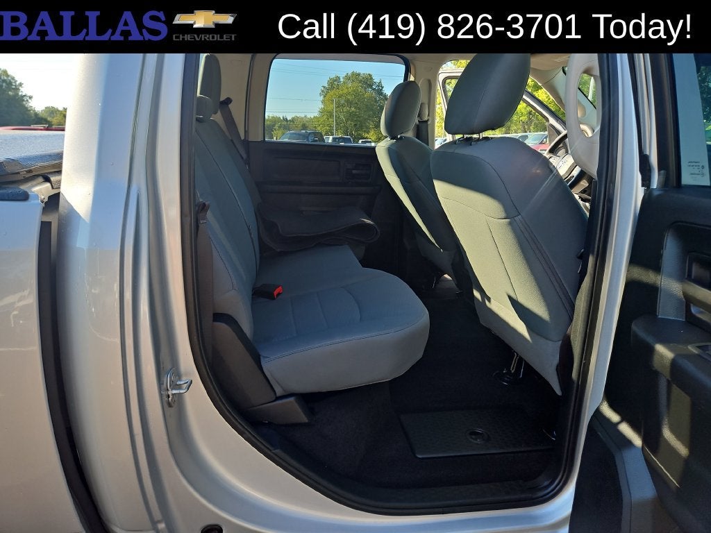 2018 RAM 1500 Express Crew Cab 4x4 5'7" Box