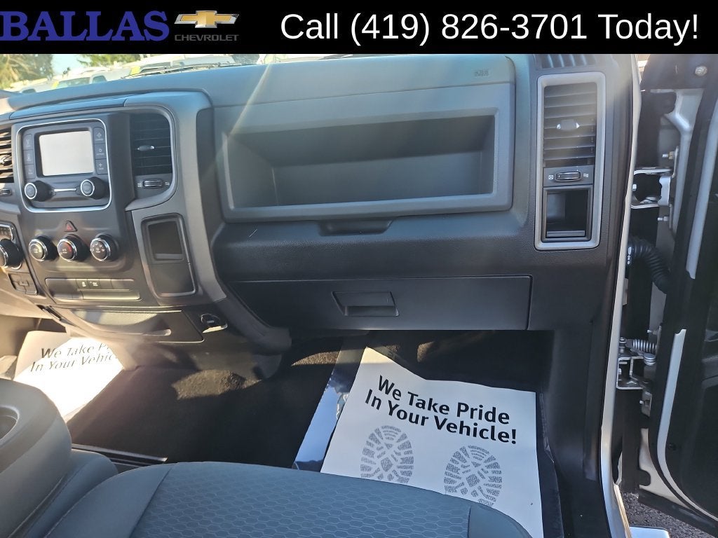 2018 RAM 1500 Express Crew Cab 4x4 5'7" Box