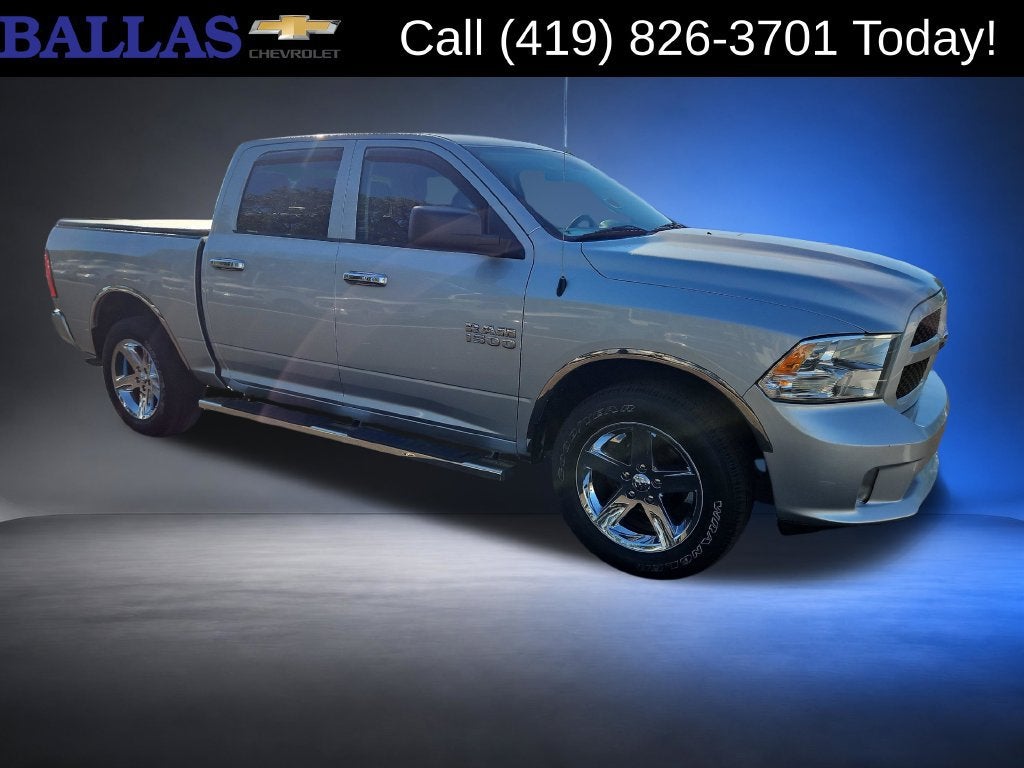 2018 RAM 1500 Express Crew Cab 4x4 5'7" Box