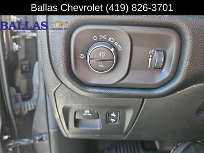 2021 RAM 1500 Big Horn Crew Cab 4x4 5'7" Box
