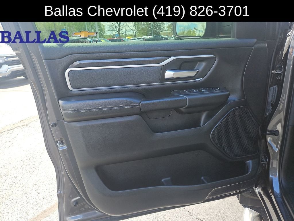 2021 RAM 1500 Big Horn Crew Cab 4x4 5'7" Box