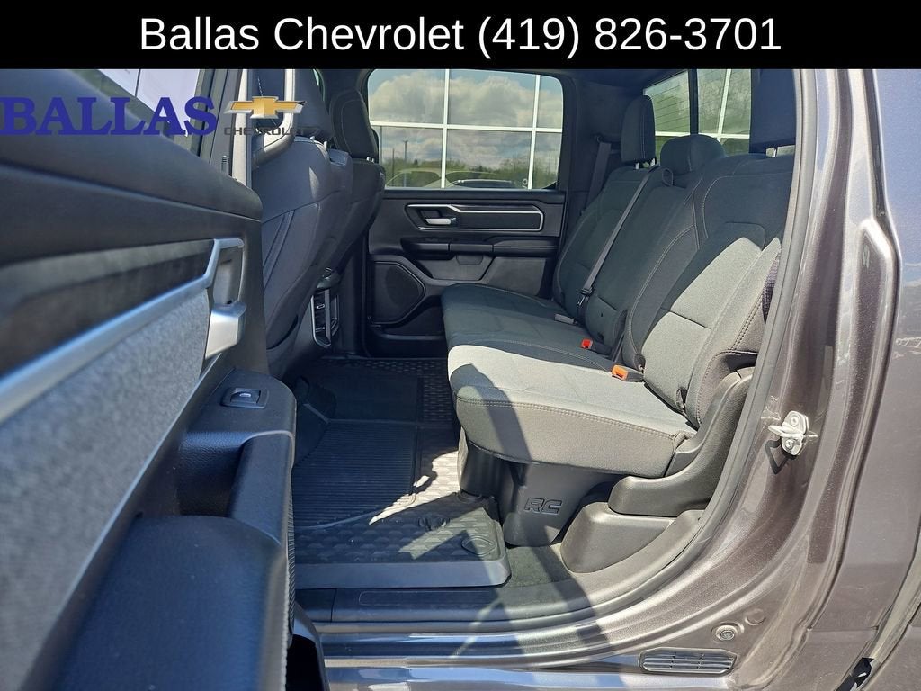 2021 RAM 1500 Big Horn Crew Cab 4x4 5'7" Box
