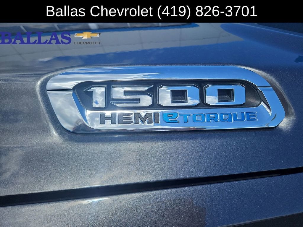 2021 RAM 1500 Big Horn Crew Cab 4x4 5'7" Box