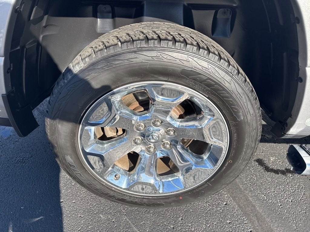 2020 RAM 1500 Big Horn Crew Cab 4x4 5'7" Box