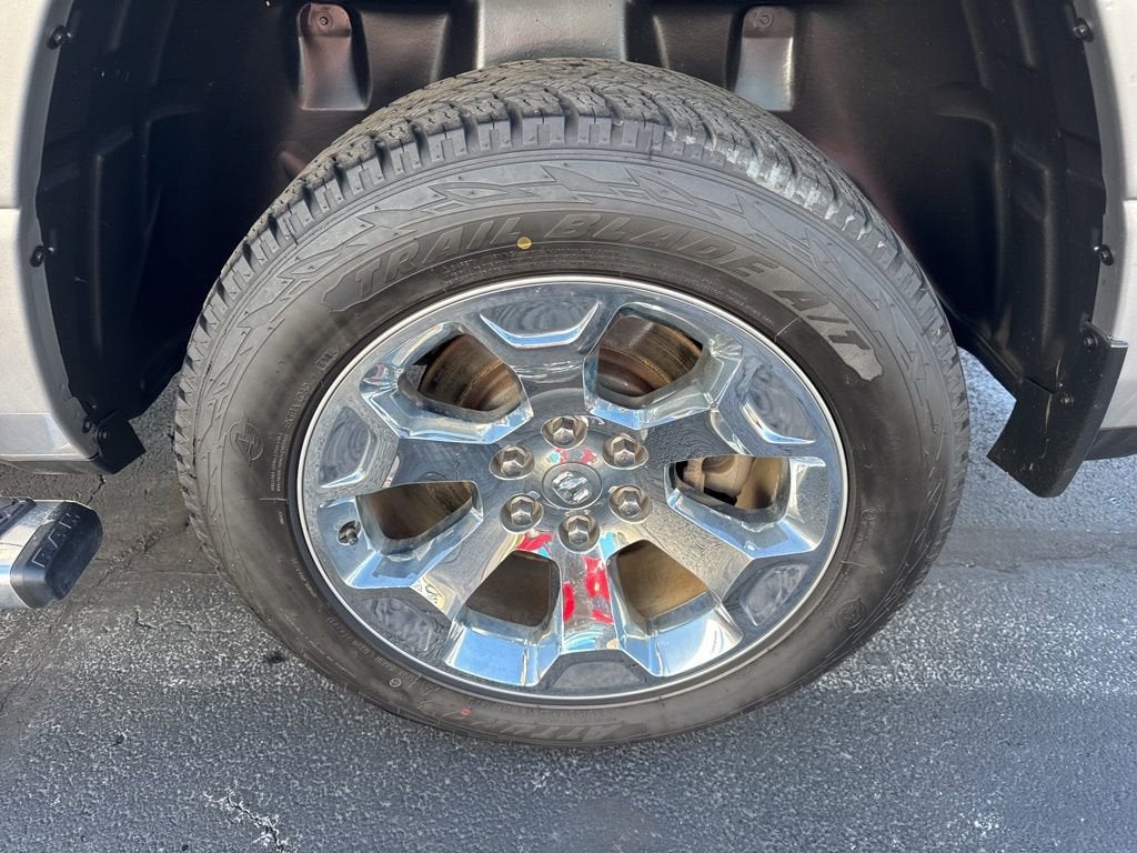 2020 RAM 1500 Big Horn Crew Cab 4x4 5'7" Box