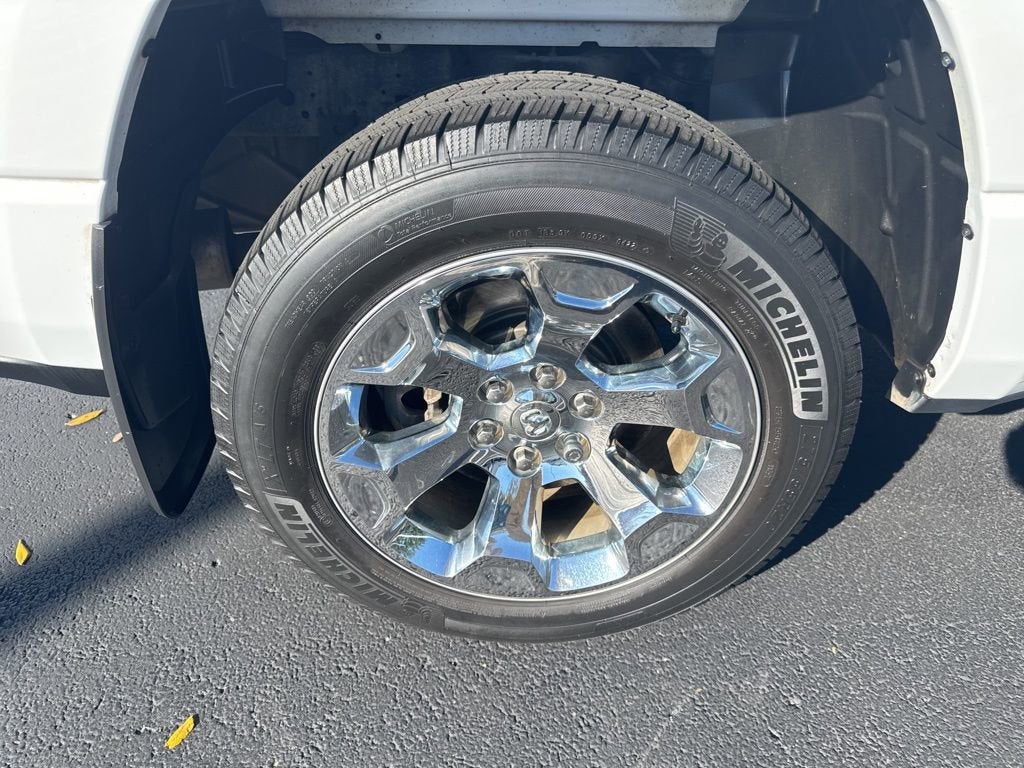 2019 RAM 1500 Big Horn/Lone Star Crew Cab 4x4 5'7" Box