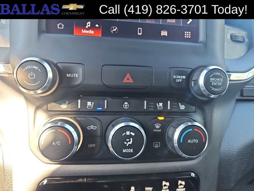 2022 RAM 1500 Laramie Crew Cab 4x4 5'7" Box
