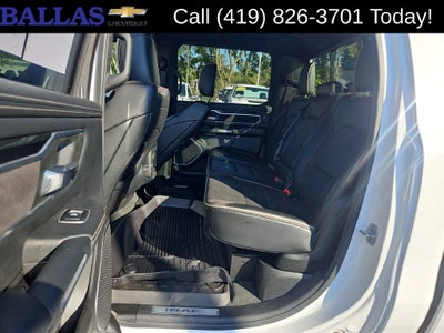 2022 RAM 1500 Laramie Crew Cab 4x4 5'7" Box