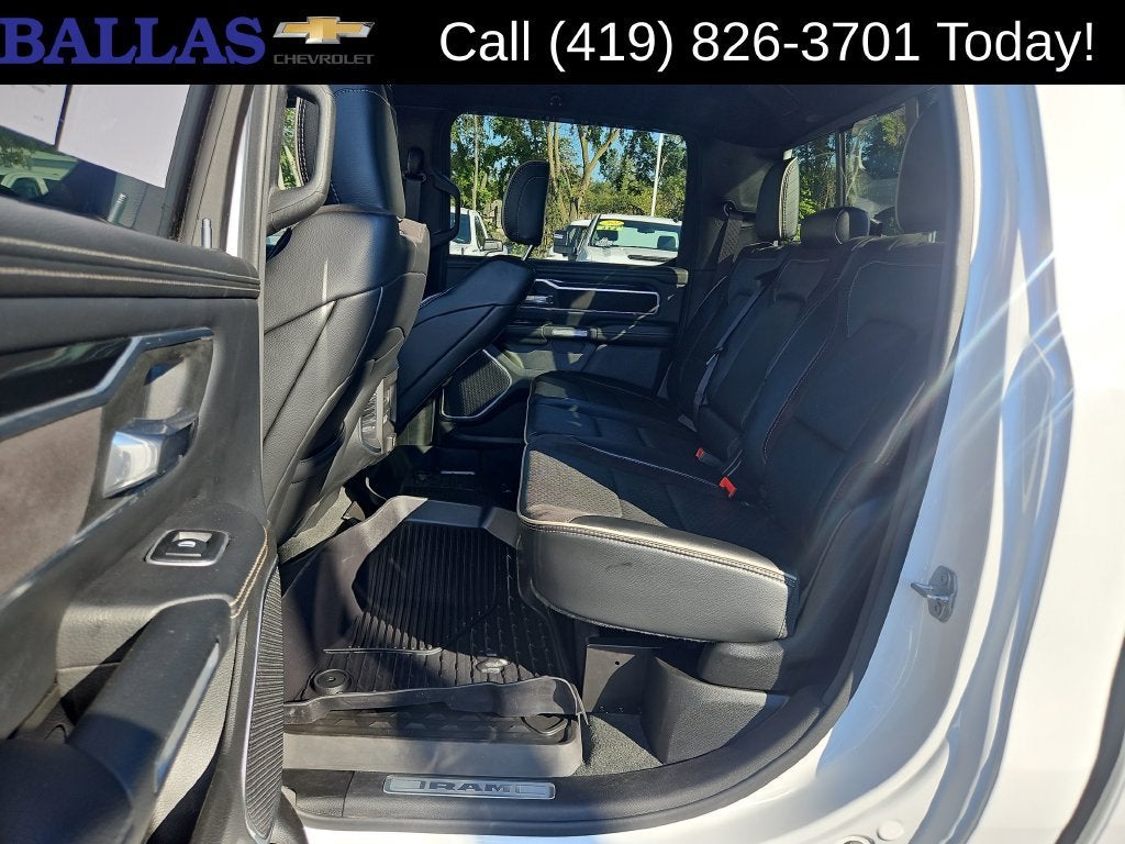 2022 RAM 1500 Laramie Crew Cab 4x4 5'7" Box