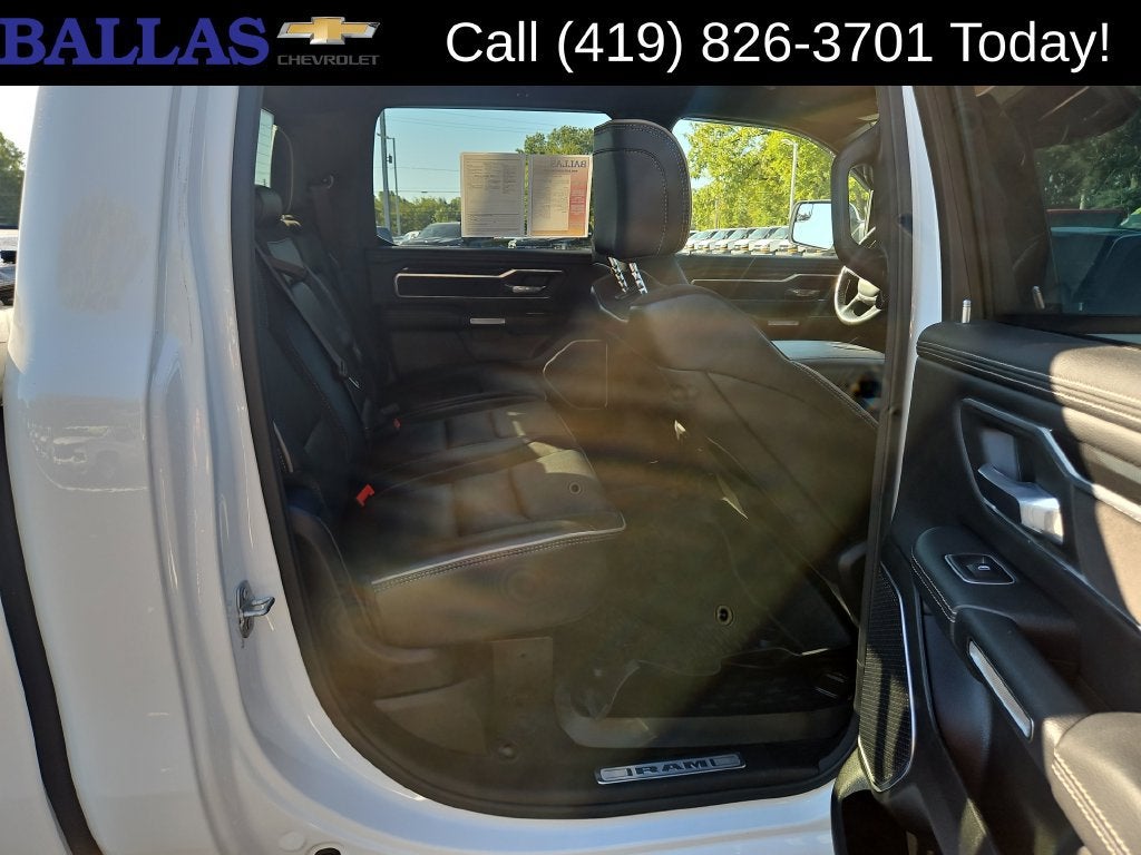 2022 RAM 1500 Laramie Crew Cab 4x4 5'7" Box