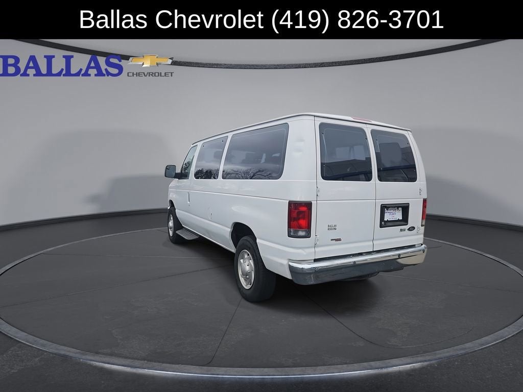 2011 Ford E-350 Super Duty XLT