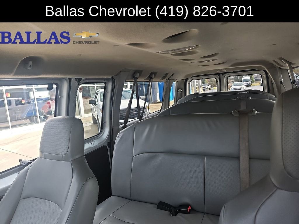 2011 Ford E-Series Econoline Wagon XL - Photo 18