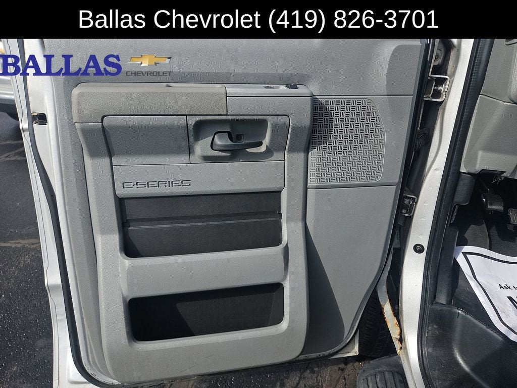2011 Ford E-350 Super Duty XL