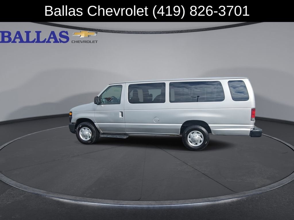 2011 Ford E-Series Econoline Wagon XL - Photo 6