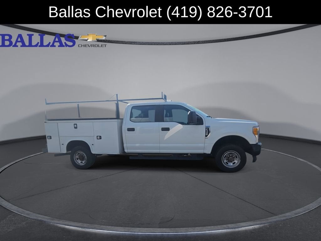 2017 Ford Super Duty F-350 SRW XL