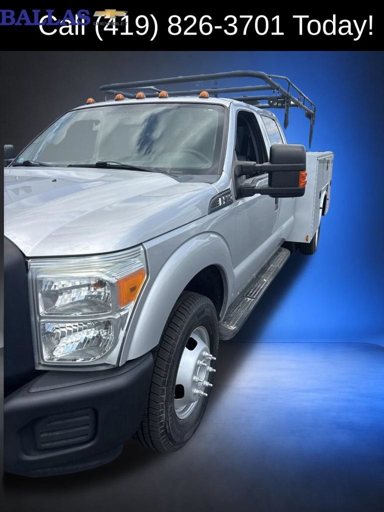 2015 Ford Super Duty F-350 DRW Lariat