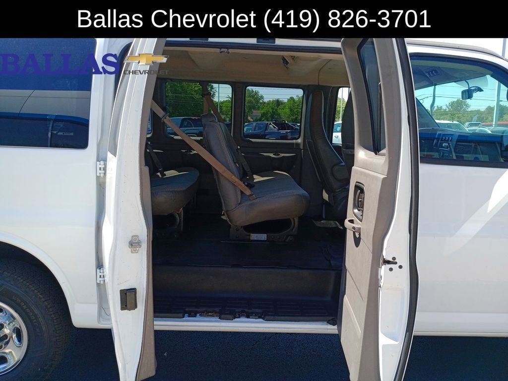 2017 Chevrolet Express Passenger 2500 LS
