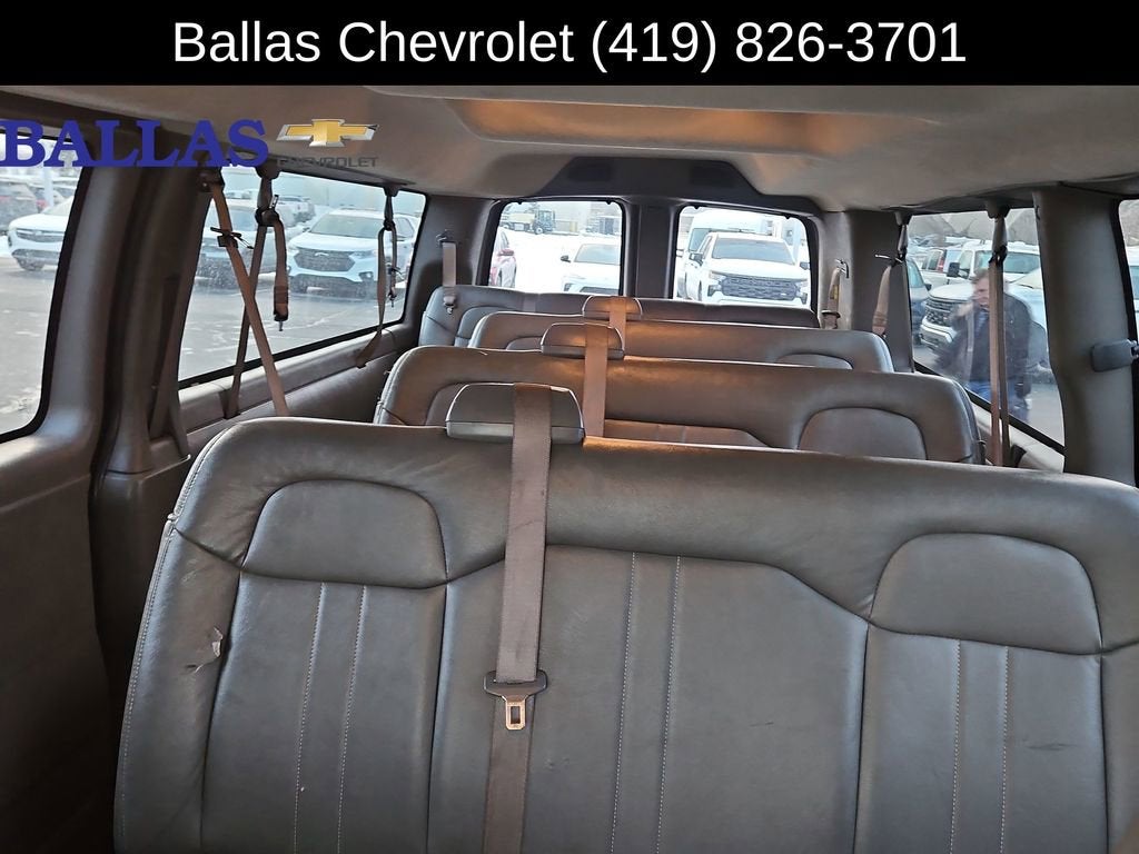 2017 Chevrolet Express Passenger 3500 LS