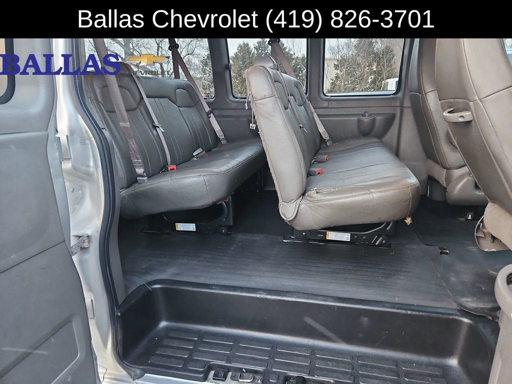 2017 Chevrolet Express Passenger 3500 LS
