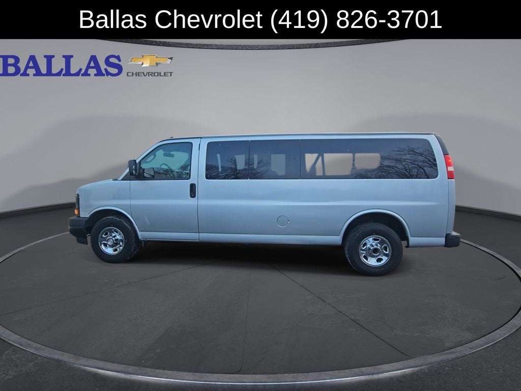 2017 Chevrolet Express Passenger 3500 LS