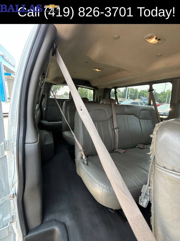 2022 Chevrolet Express Passenger 3500 1LS