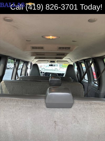 2022 Chevrolet Express Passenger 3500 1LS