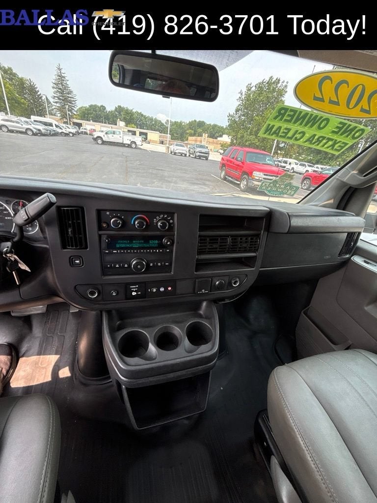 2022 Chevrolet Express Passenger 3500 1LS