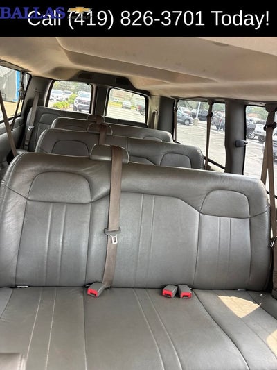 2022 Chevrolet Express Passenger 3500 1LS