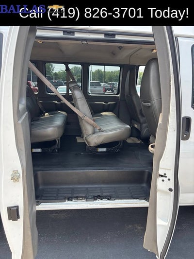 2022 Chevrolet Express Passenger 3500 1LS