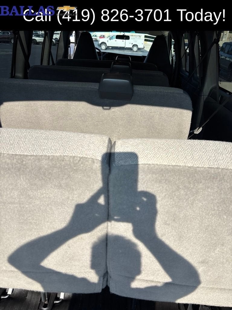 2020 Chevrolet Express Passenger 3500 LS