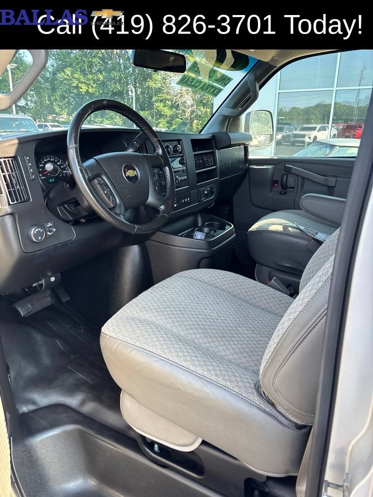 2020 Chevrolet Express Passenger 3500 LS