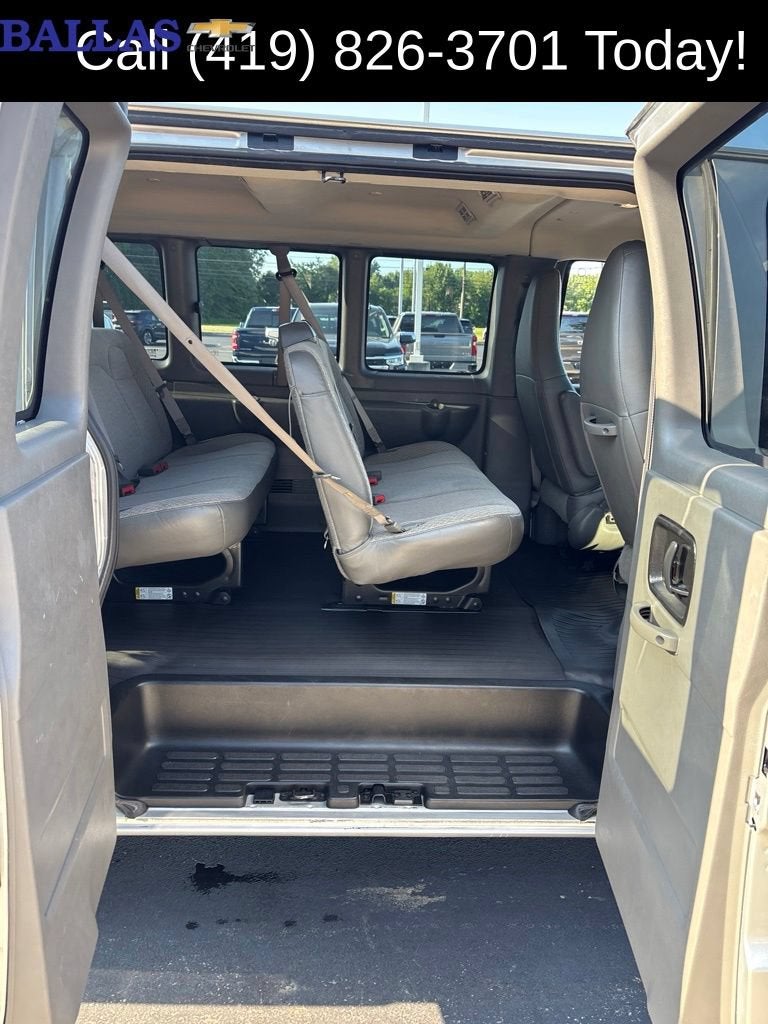 2020 Chevrolet Express Passenger 3500 LS