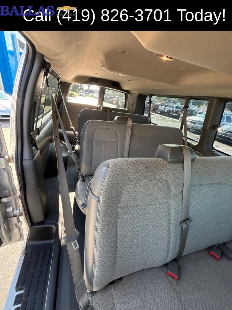 2020 Chevrolet Express Passenger 3500 LS