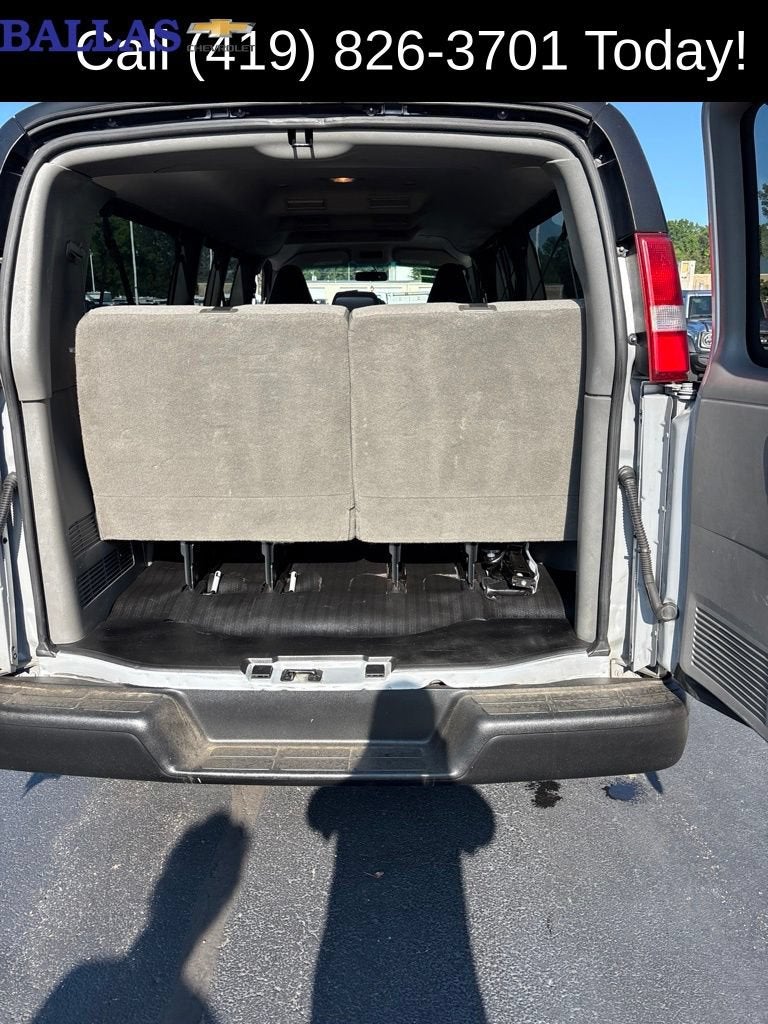 2020 Chevrolet Express Passenger 3500 LS