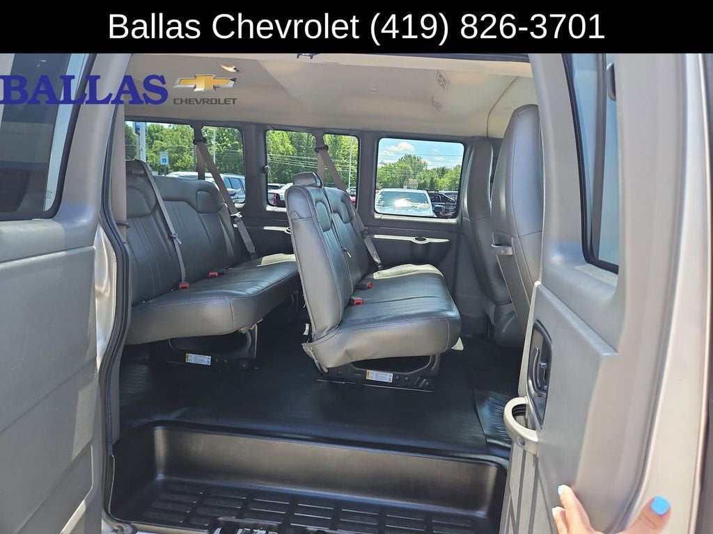 2020 Chevrolet Express Passenger 3500 LS