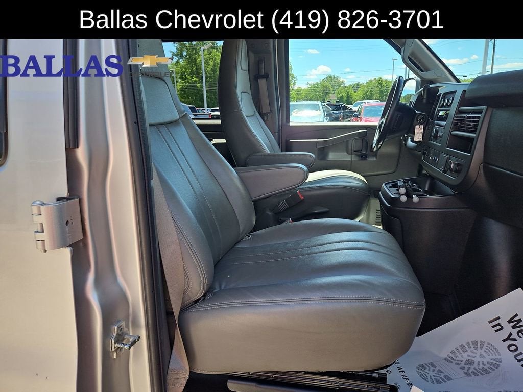 2020 Chevrolet Express Passenger 3500 LS