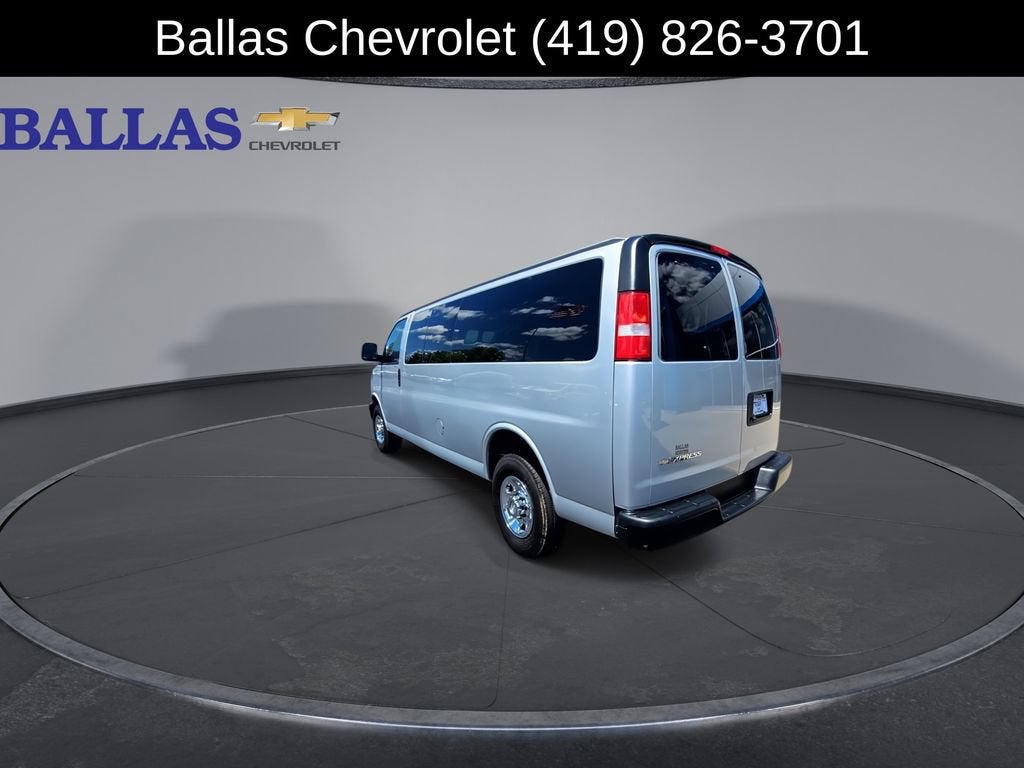 2020 Chevrolet Express Passenger 3500 LS