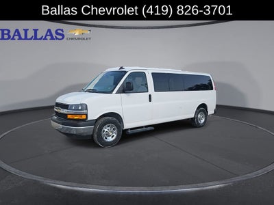 2024 Chevrolet Express Passenger 3500 1LT