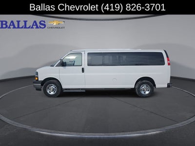 2024 Chevrolet Express Passenger 3500 1LT