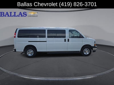 2024 Chevrolet Express Passenger 3500 1LT