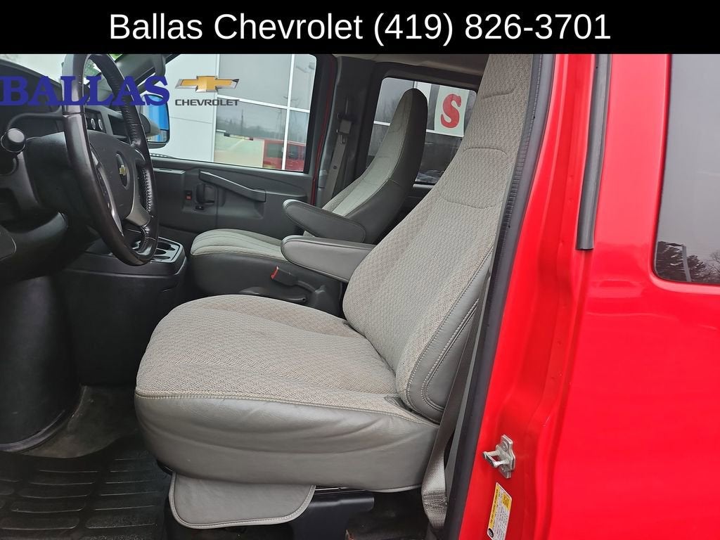 2016 Chevrolet Express Passenger 3500 LT