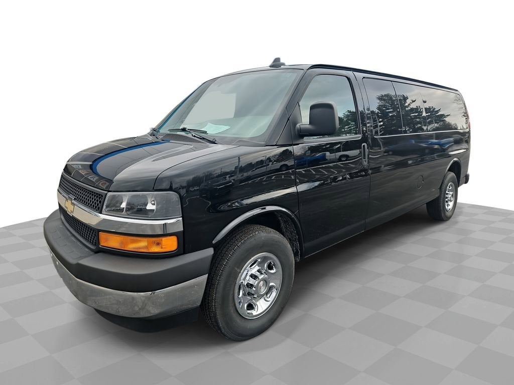 2017 Chevrolet Express Passenger 3500 LT