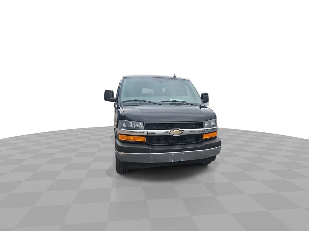 2017 Chevrolet Express Passenger 3500 LT