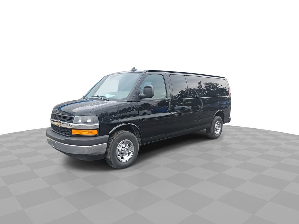 2017 Chevrolet Express Passenger 3500 LT